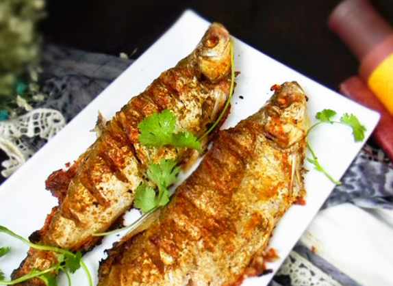 香烤白鱼—肉质鲜嫩烤来吃最合适不过了!