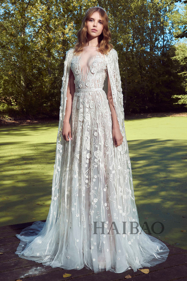 祖海·慕拉(zuhair murad)2019秋季婚纱,莲花刺绣更显纯粹气质!