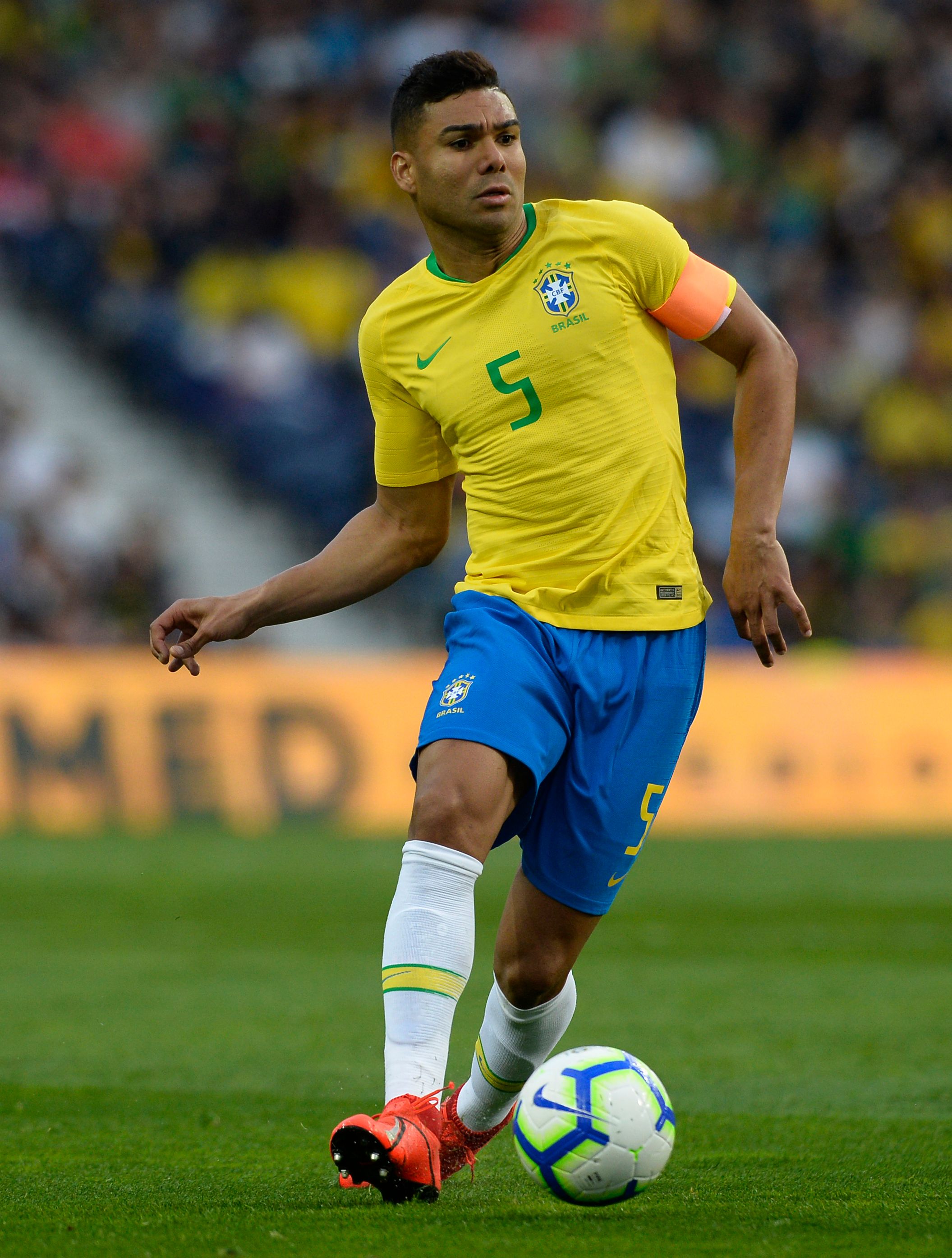 巴西足球_(巴西足球运动员)