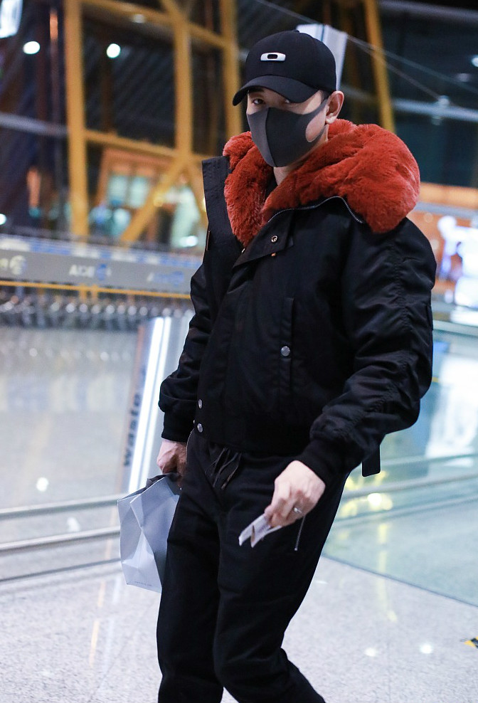 豌豆射手?罗晋顶"鸡冠"现身个性又惹眼 包裹严实低调到认不出