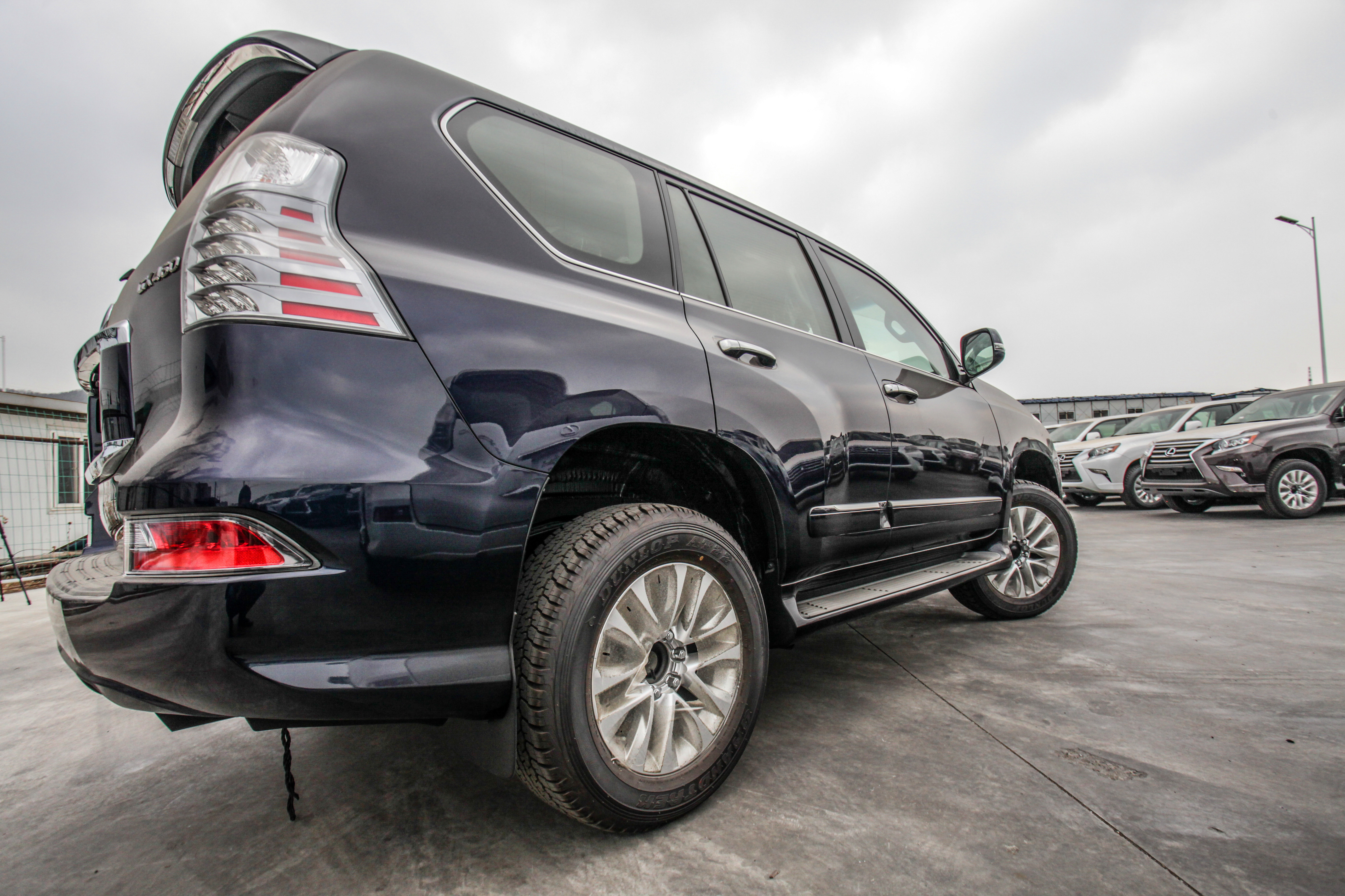 并没有停产!"豪华版普拉多"雷克萨斯gx460平行进口到港!