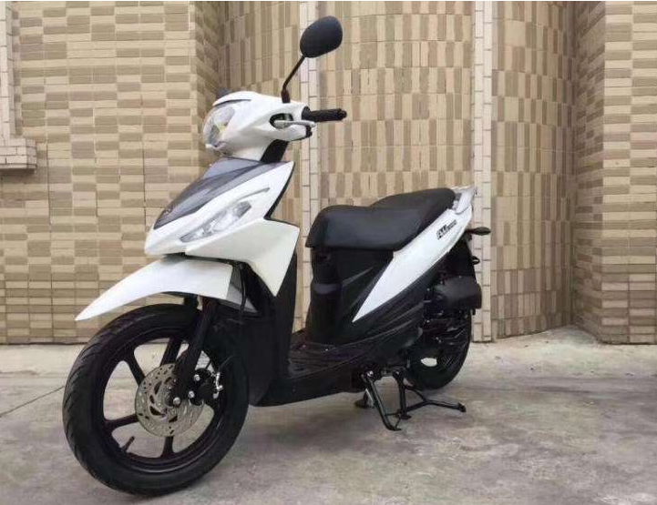 铃木推出uu125同动力"大脚"踏板,14寸轮毂很运动,省油耐用