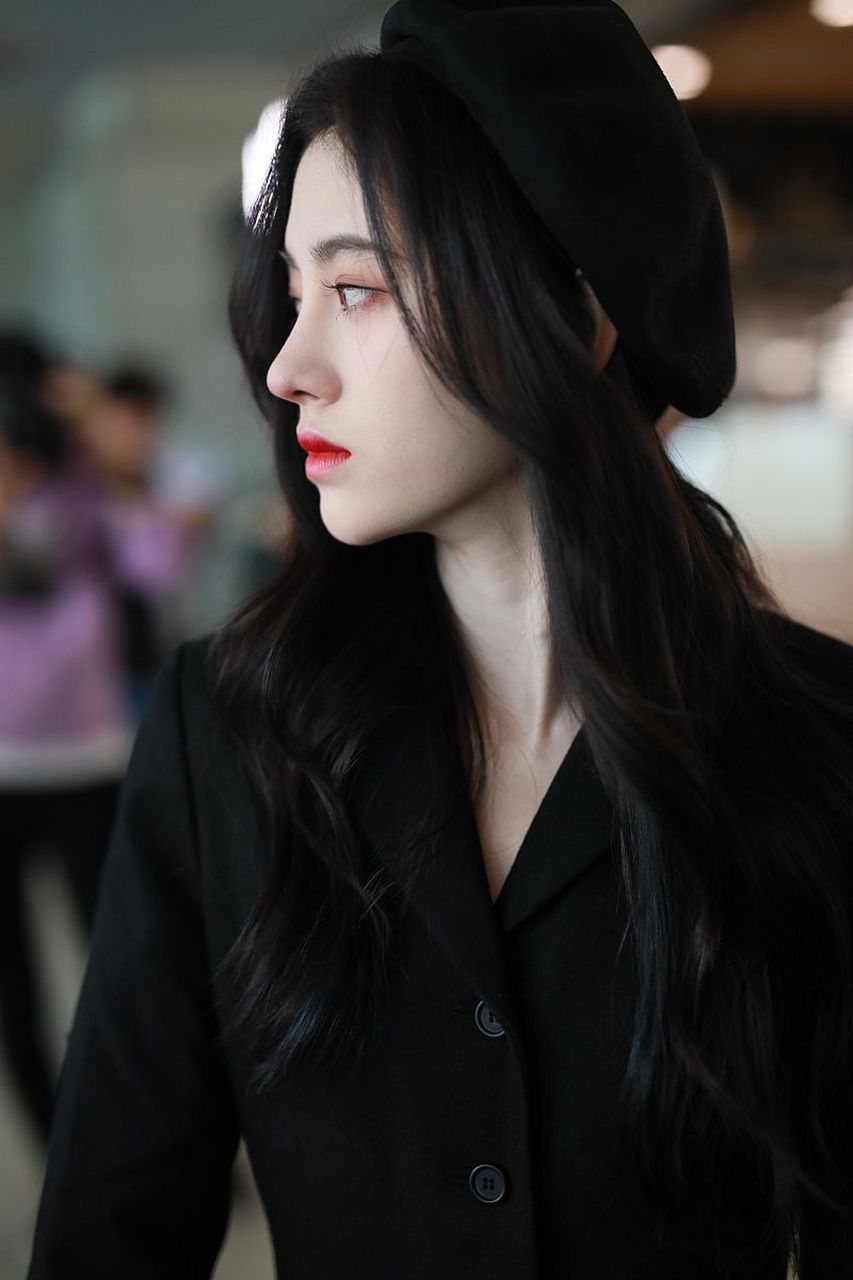 鞠婧祎的四款造型,哪一款是你喜欢的类型呢?