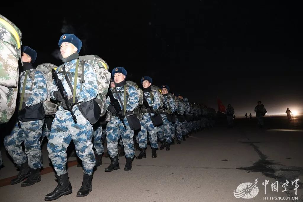 20℃,不要问夜间紧急集合做什么?