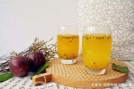 百香果腌蜂蜜保存多久?百香果蜂蜜茶可以放多久?时间一定要记住 百香果腌蜂蜜保存多久?百香果蜂蜜茶可以放多久?时间一定要记住