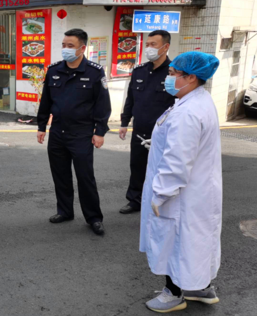 宝安分局共乐所曾祥桂:"看到有困难的群众,我必须要去帮助他"