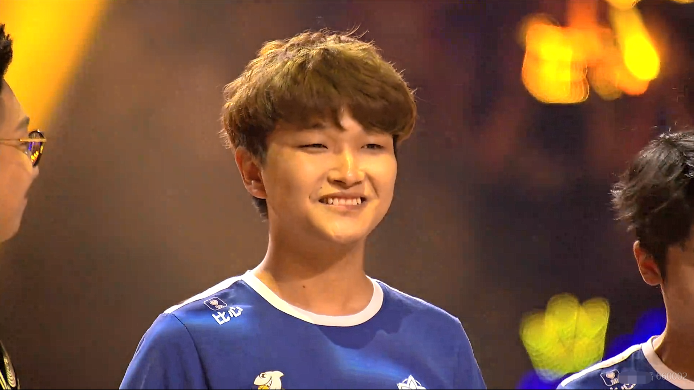 猫神加冕7冠王,导播却被指责不尊重rw侠,kpl有意在捧猫神?