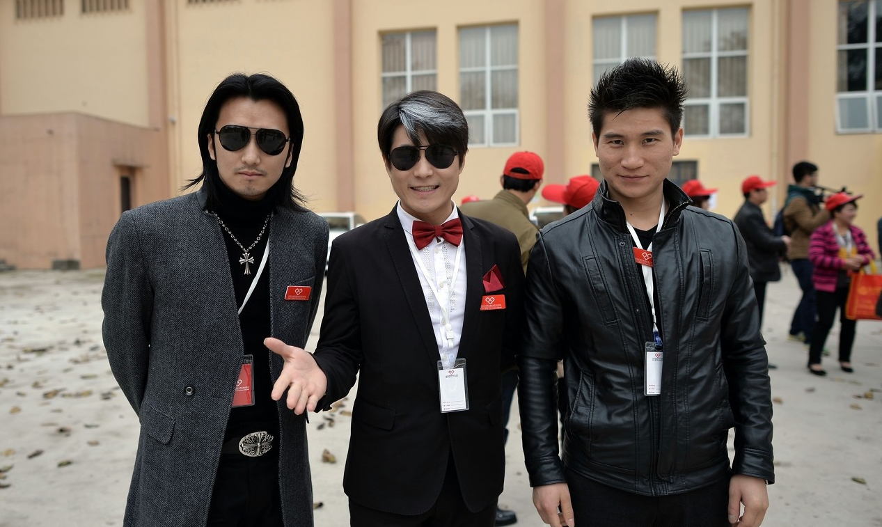 山寨明星知多少?山寨"周华健"简直以假乱真