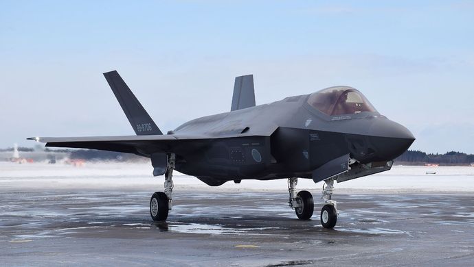 日本防卫省确认:日本航空自卫队失联的f35a战机坠毁