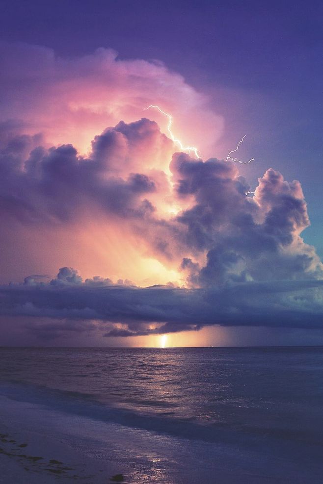 你没见过的"奇云",幻想遨游于如此的云中,会是怎样的感觉?