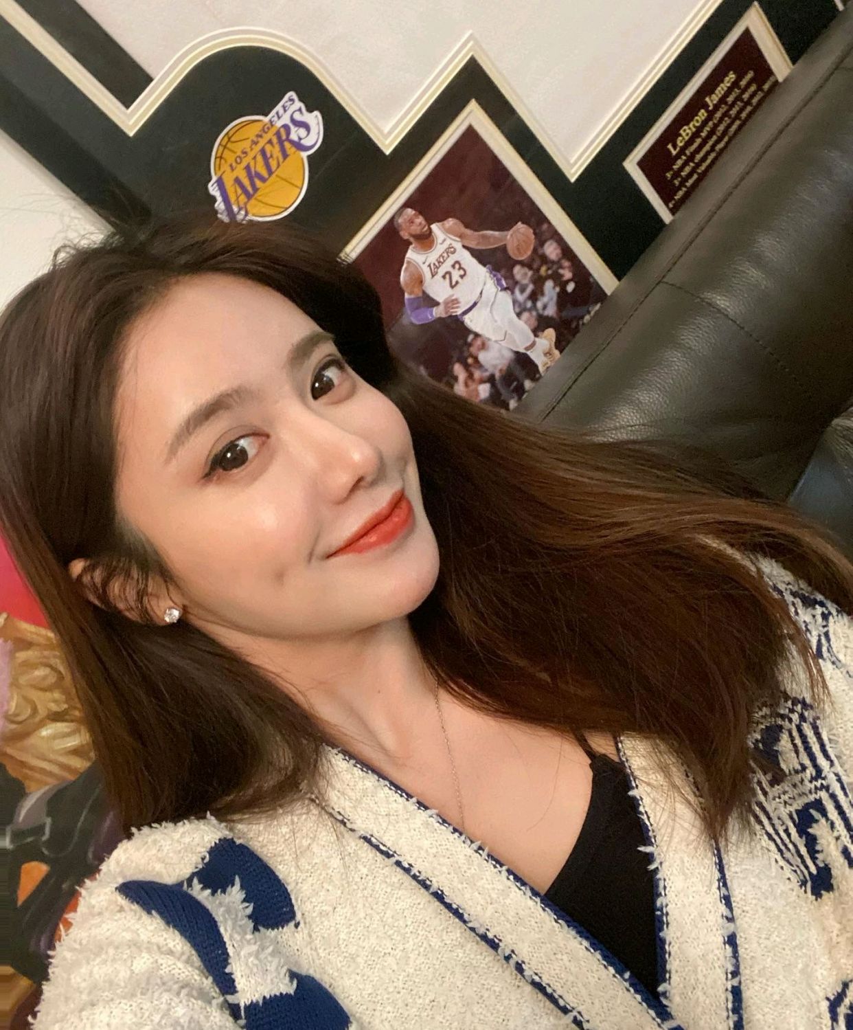 腾讯nba女主播个个颜值逆天,大家说美娜美,雪儿美还是小七美