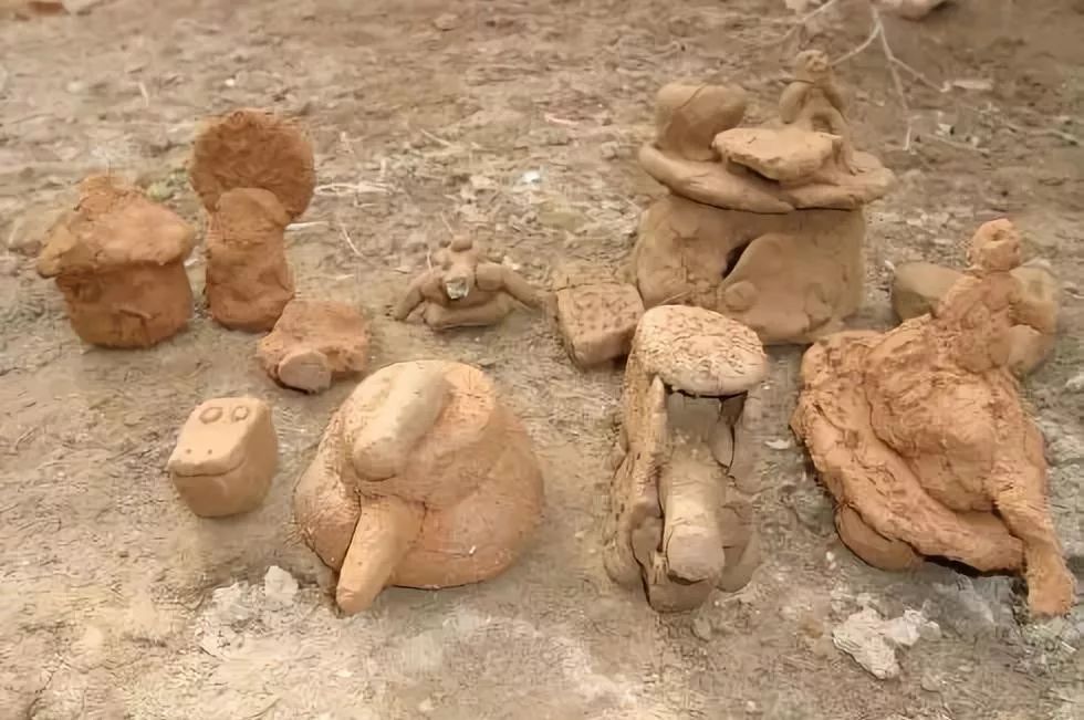 童年的记忆——摔泥巴,五台人小时候你玩过这个游戏嘛!