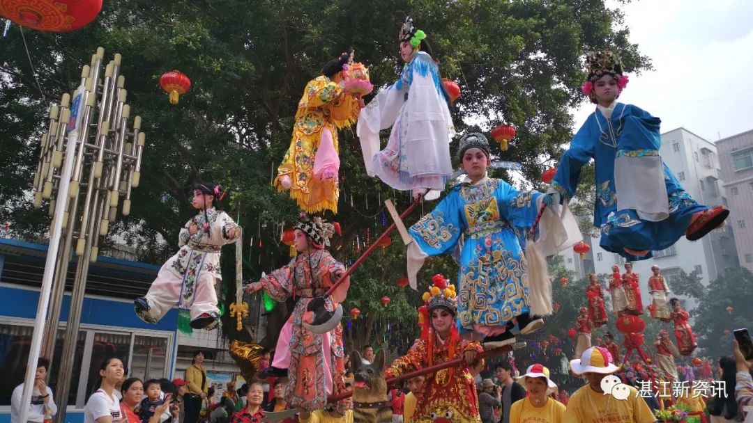 湛江赤坎百姓村年例大巡遊盛典,百人穿令箭,飄色,精彩紛呈