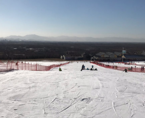 旅游:石京龙滑雪场,北京规模最大的滑雪场,体验独特的滑雪乐趣