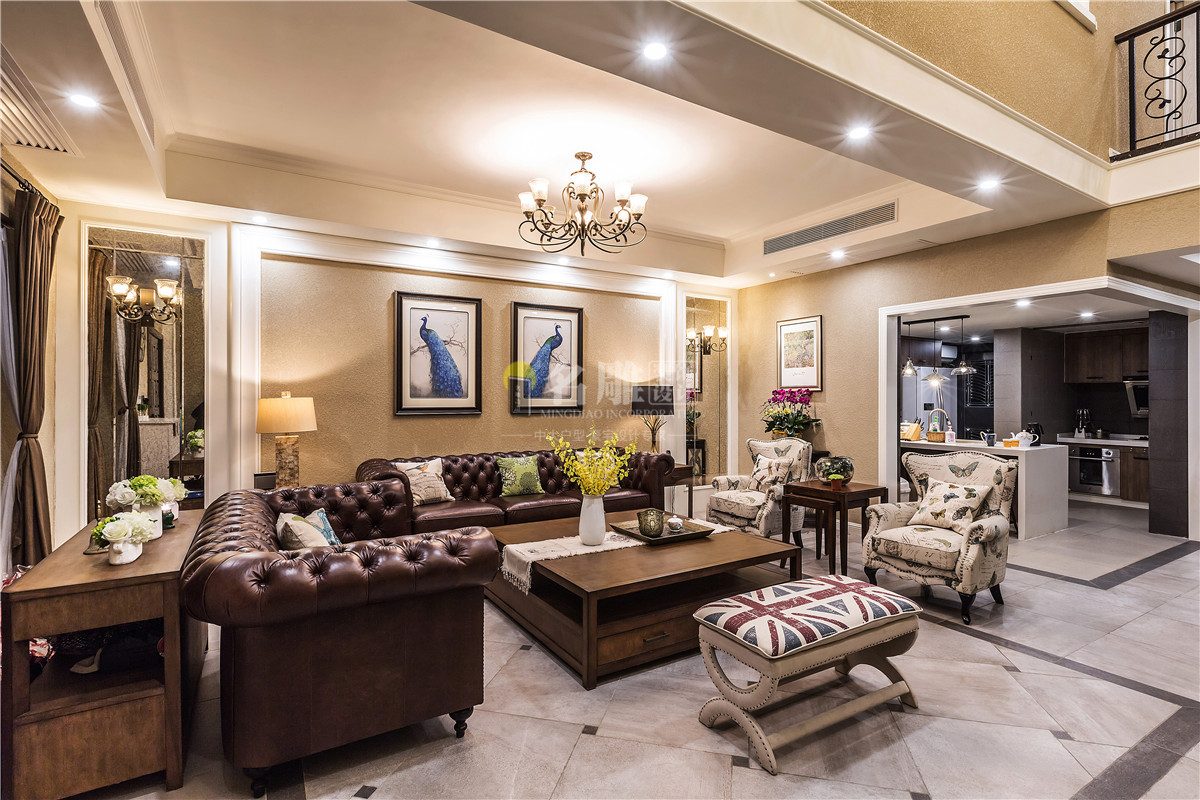 这套美式风格别墅装修案例,是一对非常有品位的夫妇业主的新房,别墅