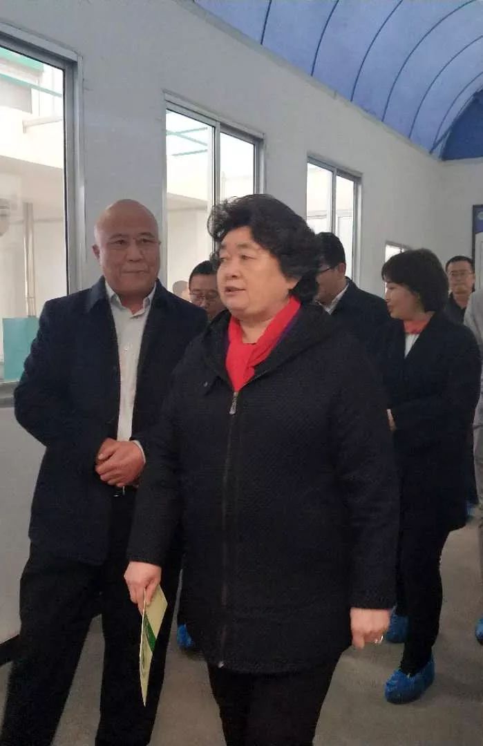 省人大农工委主任冯改朵带领调研组一行来我司调研