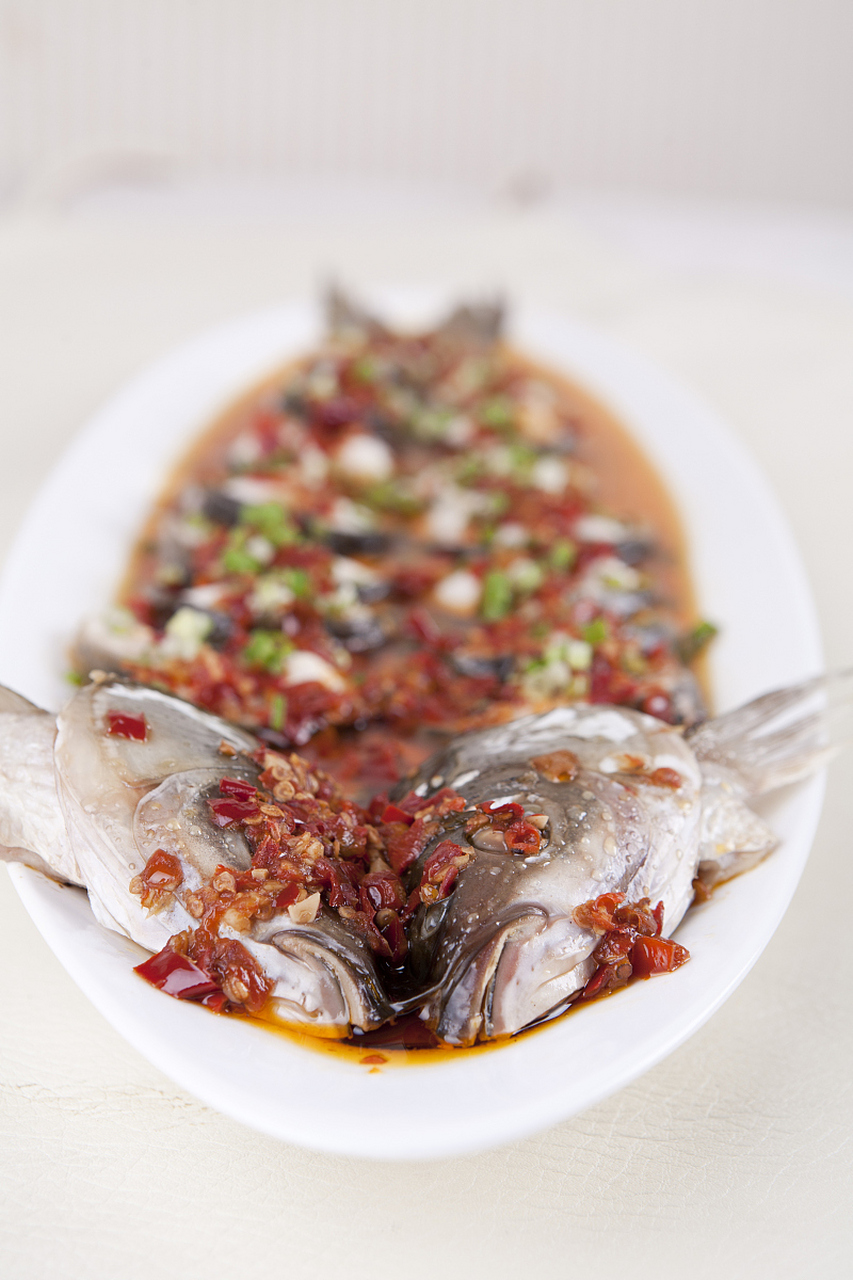 寻味主理人# 婺源荷包红鲤鱼,一道充满地域特色的美食,不仅让人垂涎