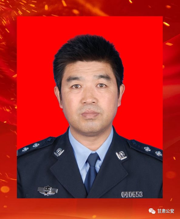 扎根基层三十载 不负初心保平安——杨正刚