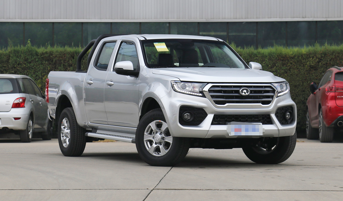 外观颜值很高,长城-风骏7看起来特别气派,这个东西见仁见智吧,总之我