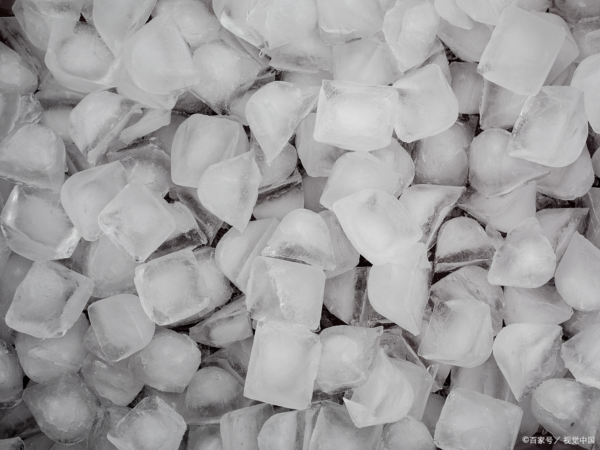 糖精是由邻苯甲酰磺酰亚胺制成,是一种人工的合成甜味剂,物理性质是