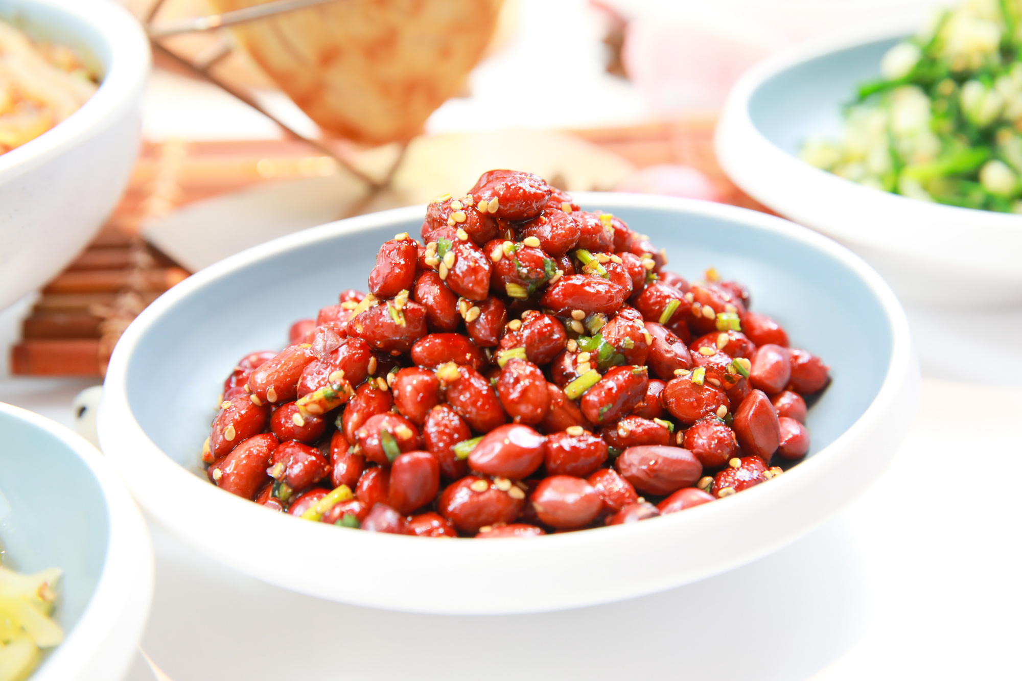 深圳美食:小贝肉夹馍招牌菜之香辣花生