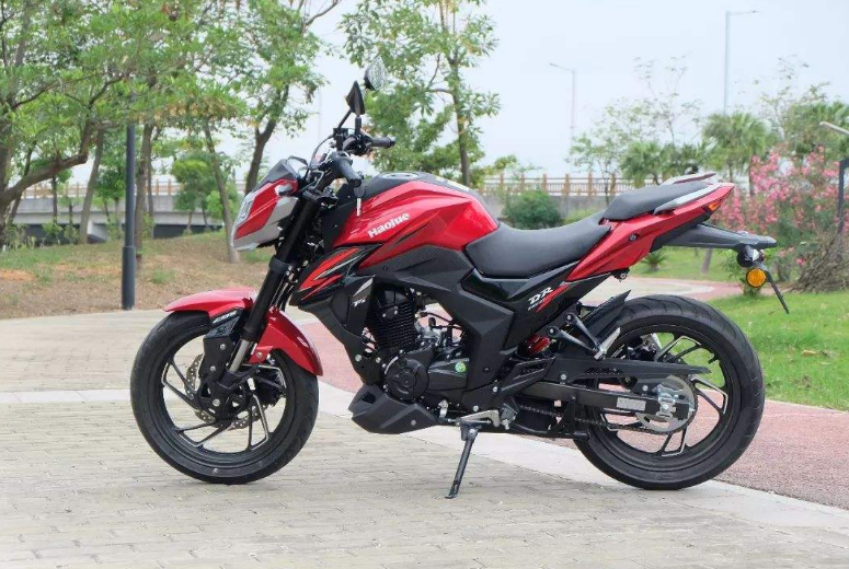 隆鑫无极200r是否有实力挑战豪爵dr160?老司机来谈谈几点看法