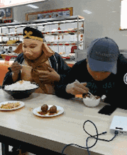 搞笑gif:兔子急了我怎么也没见它跳墙