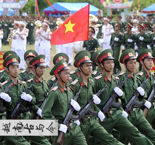 越南军队历代军服十分眼熟,至今女兵军装仍能看到我军以前的影子