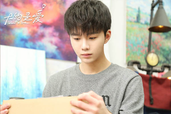 他是时代峰峻力捧的小生,俗称"小野猫",22岁未来可期