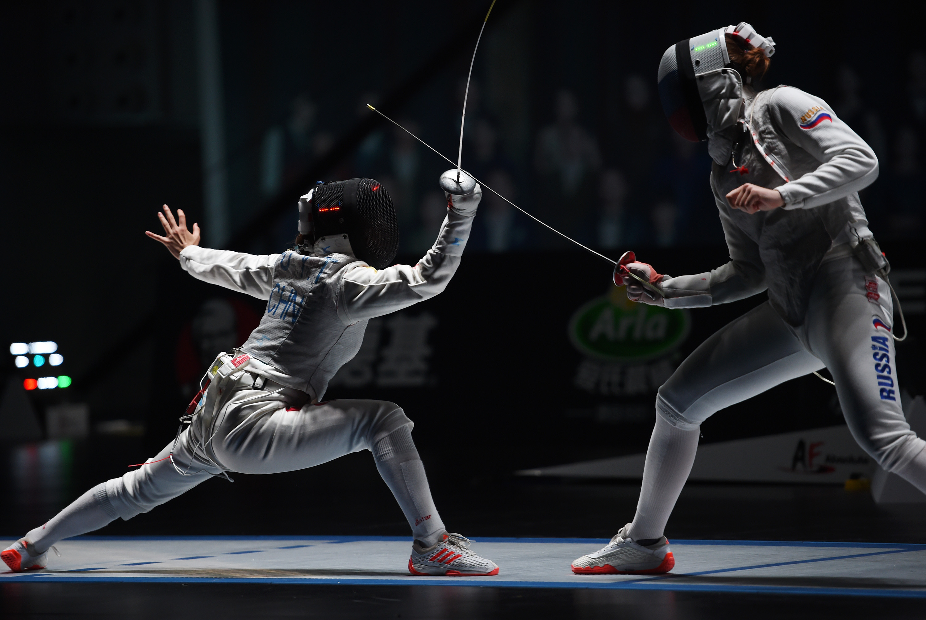 击剑——世锦赛:中国选手傅依婷无缘16强(1)