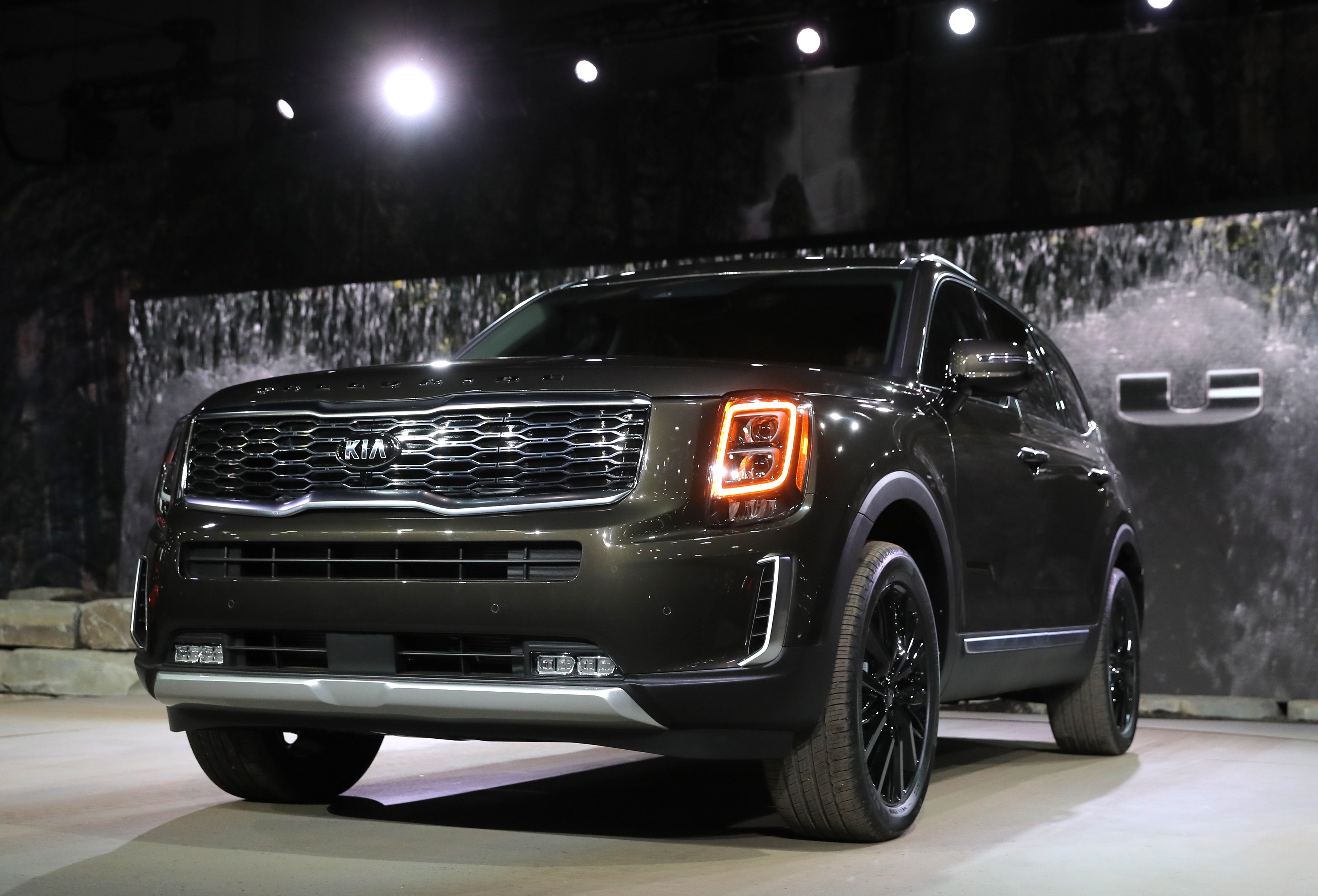 北美国际汽车展举行