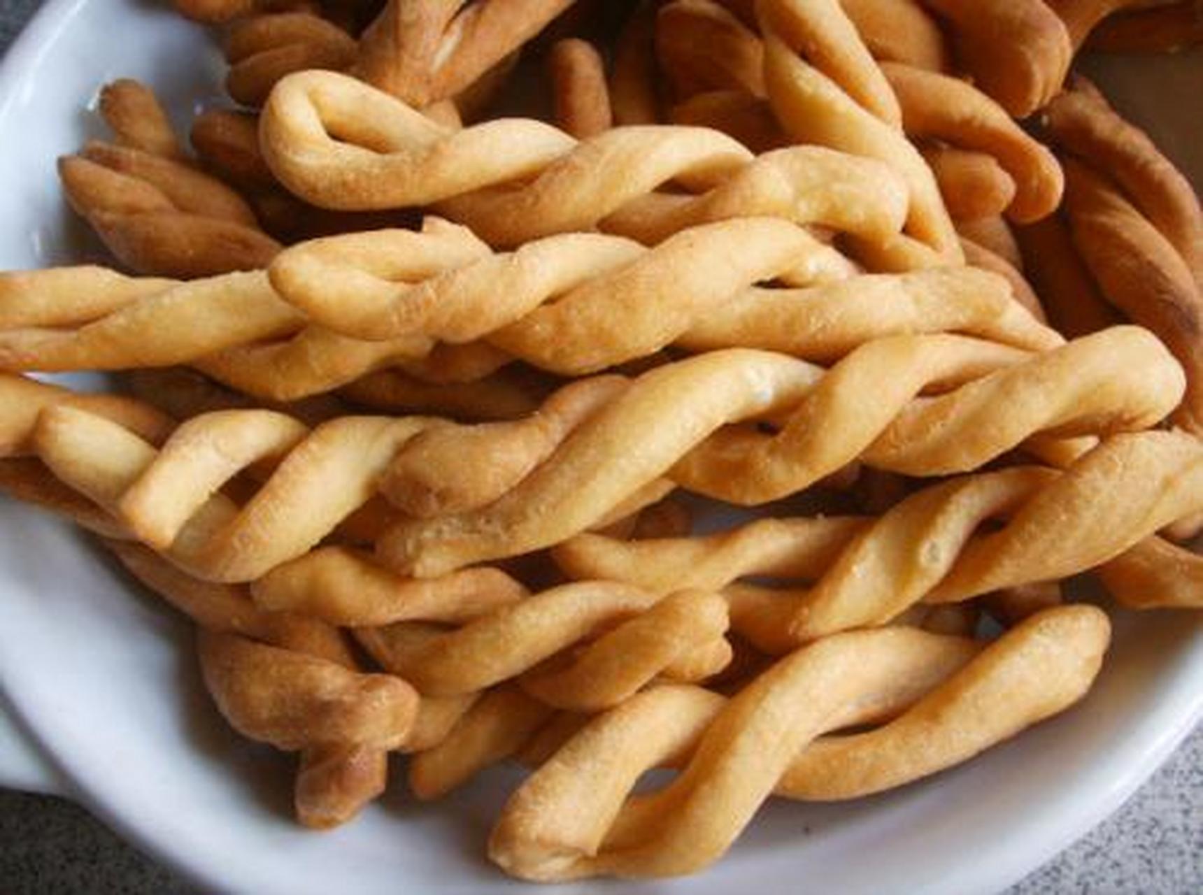 百城百味#景家麻花是河南虞城传统的汉族名点,其特点为香甜酥脆,废沣