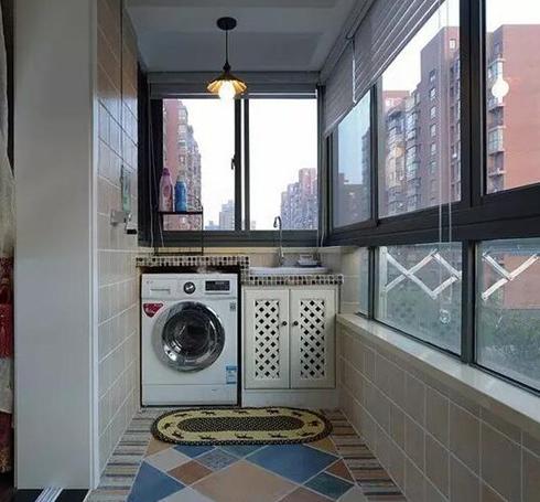 阳台墙面是否需要铺贴瓷砖?