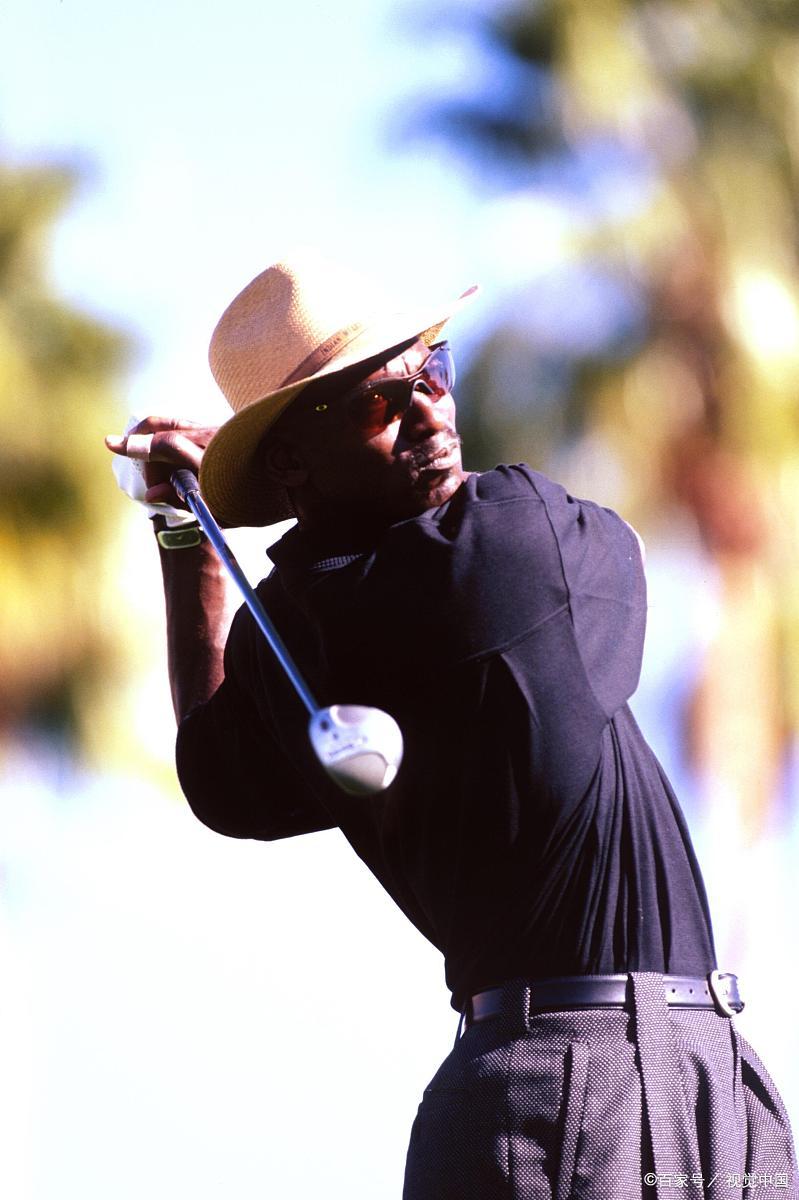 篮球之神乔丹开高尔夫球场,无人机送餐,会员总数不超过100人