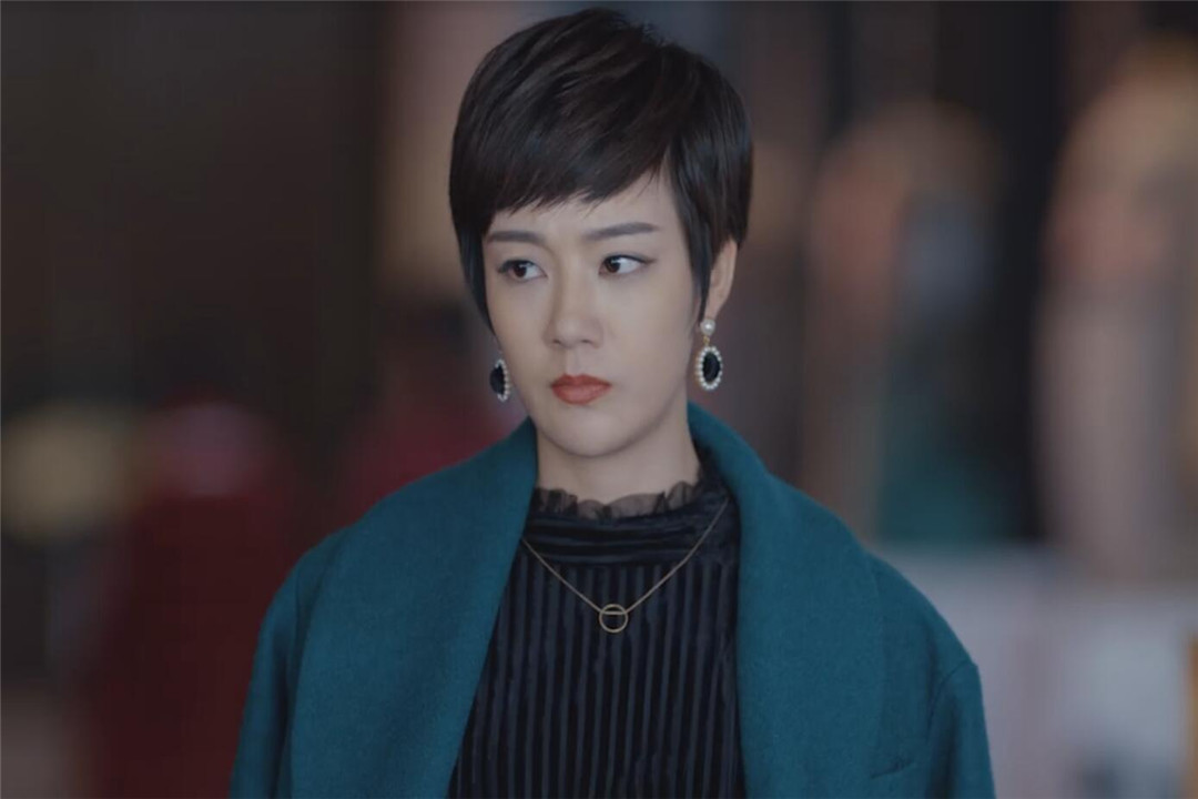 《黄金瞳》靠感情赢得存在感是不靠谱的?苗菲菲就是最好的例子!