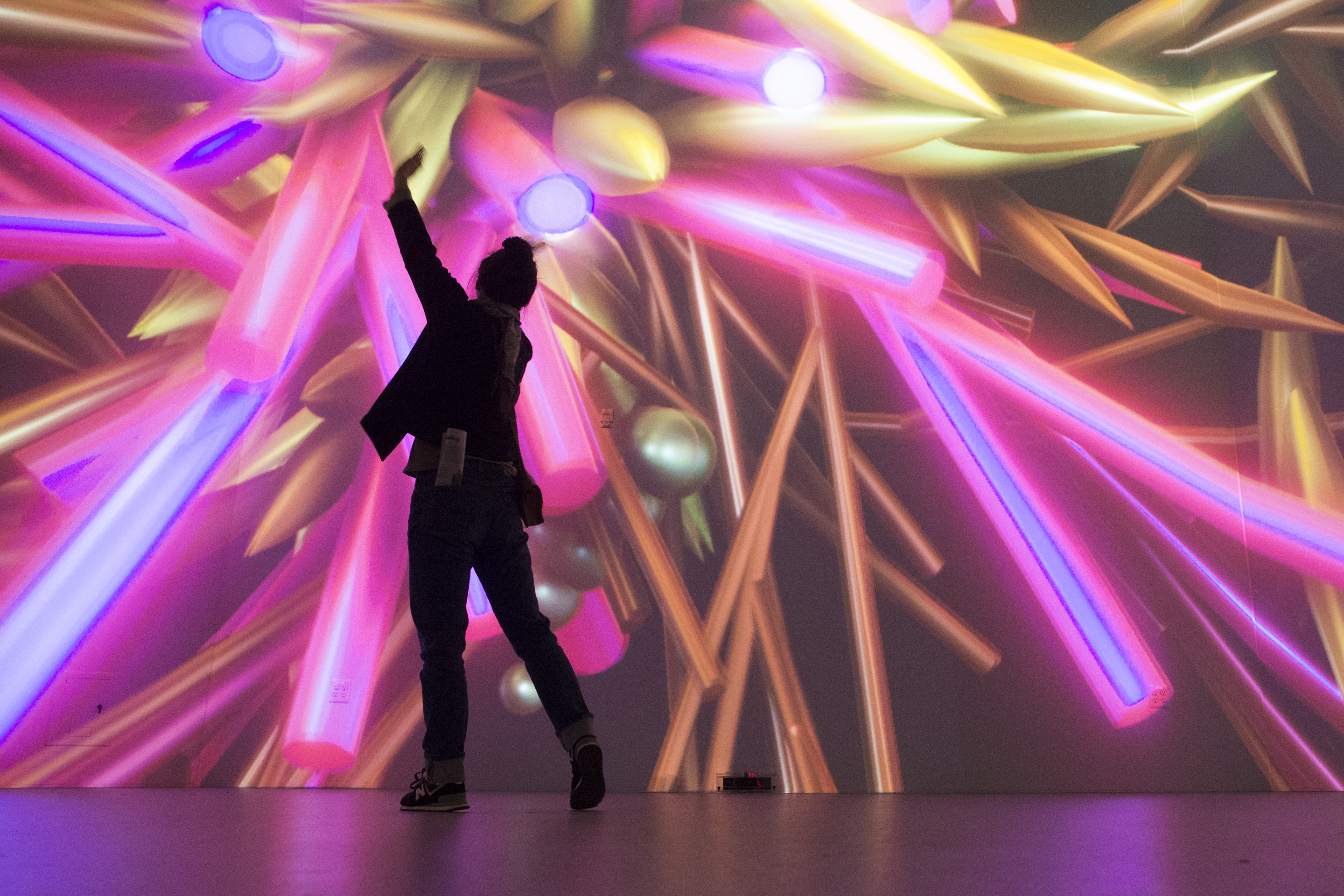 "新自然"声光艺术展