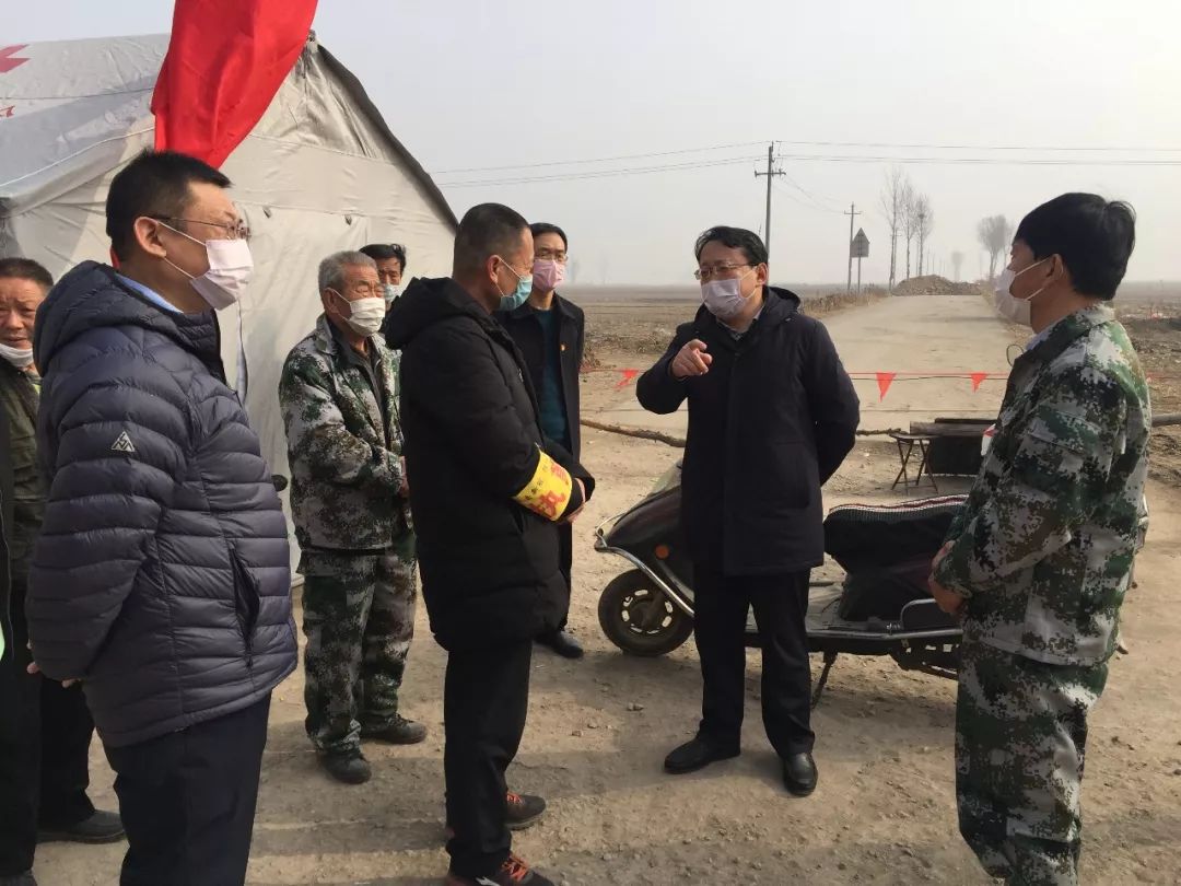 文水县委书记梁宝明在部分乡镇指导检查疫情防控工作