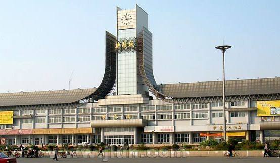 沈吉线上一座规模较大的火车站——抚顺北站