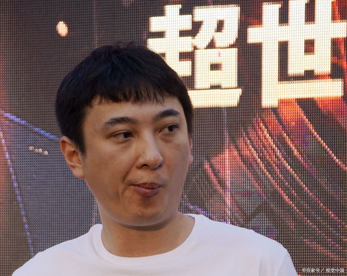 王思聪群殴路人导致对方鼻骨骨折