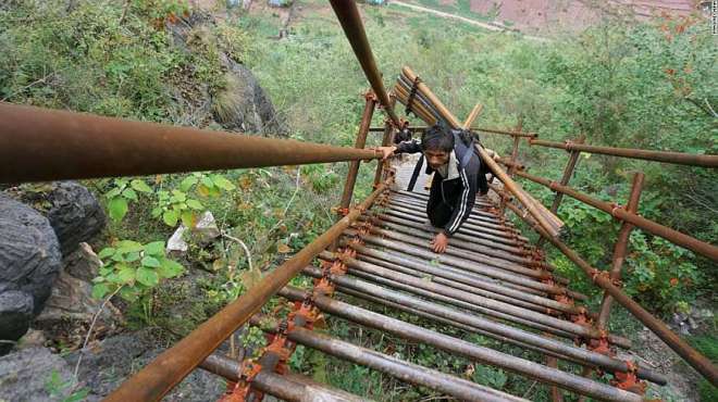 [图]大凉山中的悬崖村，修建了一条人工天梯后，如今怎么样了