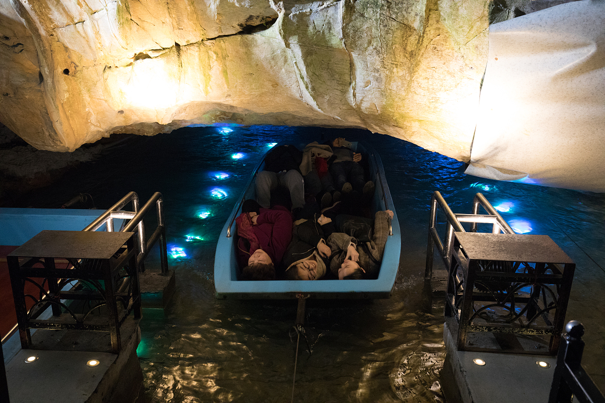 宝子们,冬天来金华双龙洞游玩,可得尝尝当地的特色