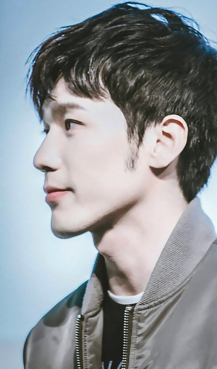 八位高颜值男明星,谁是你心中完美侧颜男神?