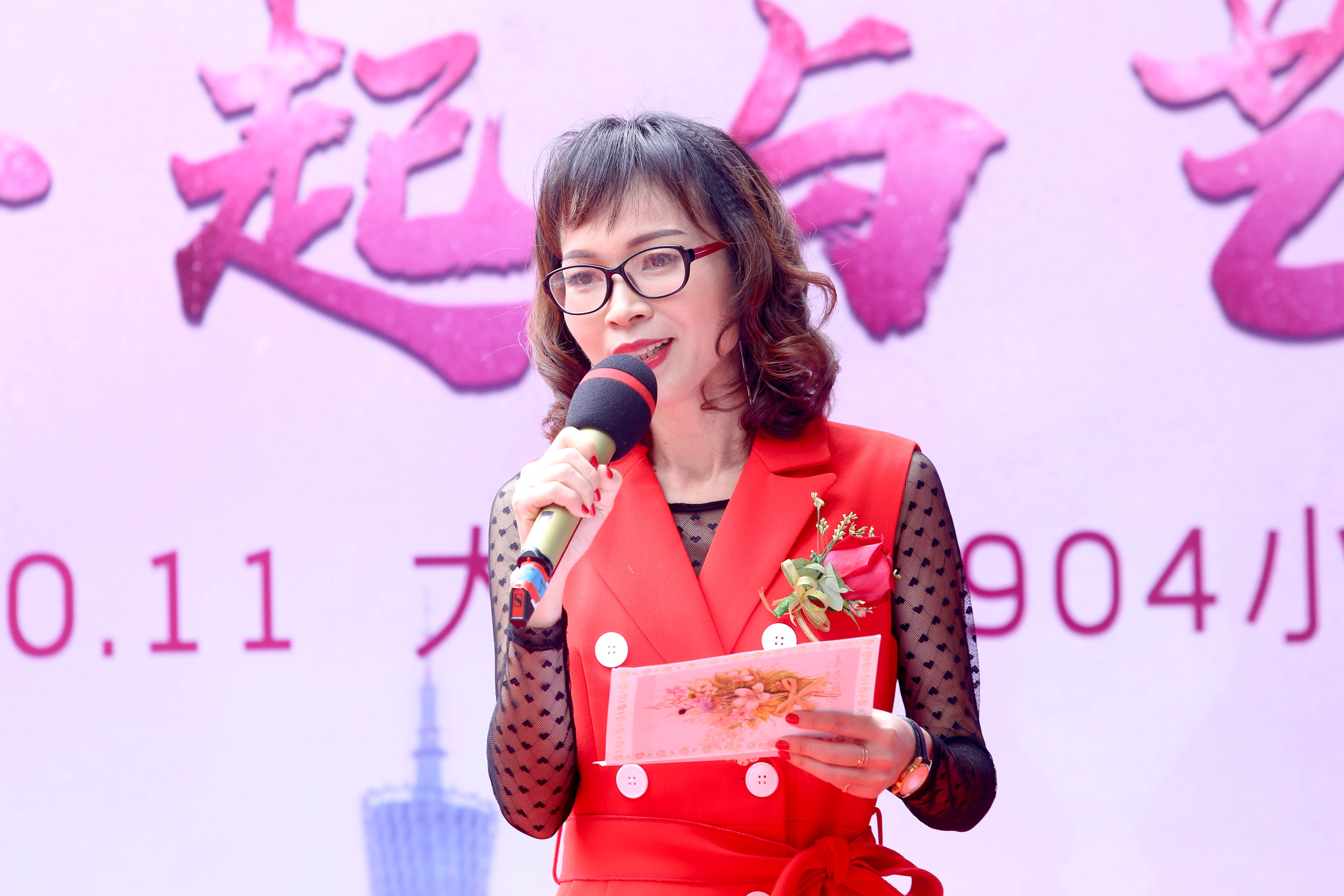 中创聚靑集团总经理王华兰女士表示:传播美学和分享艺术是我的初心.