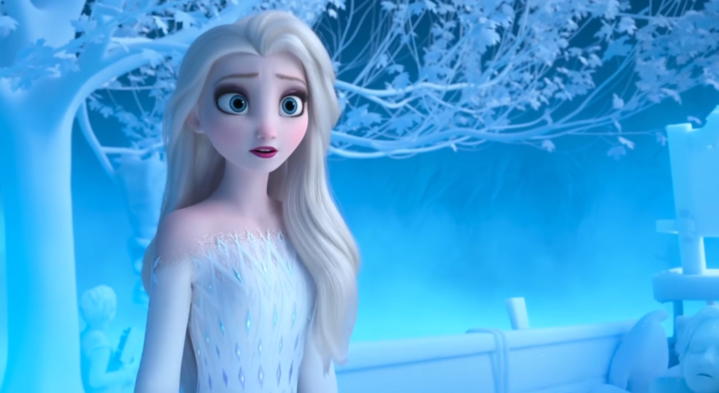 冰雪奇缘:艾莎与安娜不愧是亲姐妹,连冰封的动作都完全一致