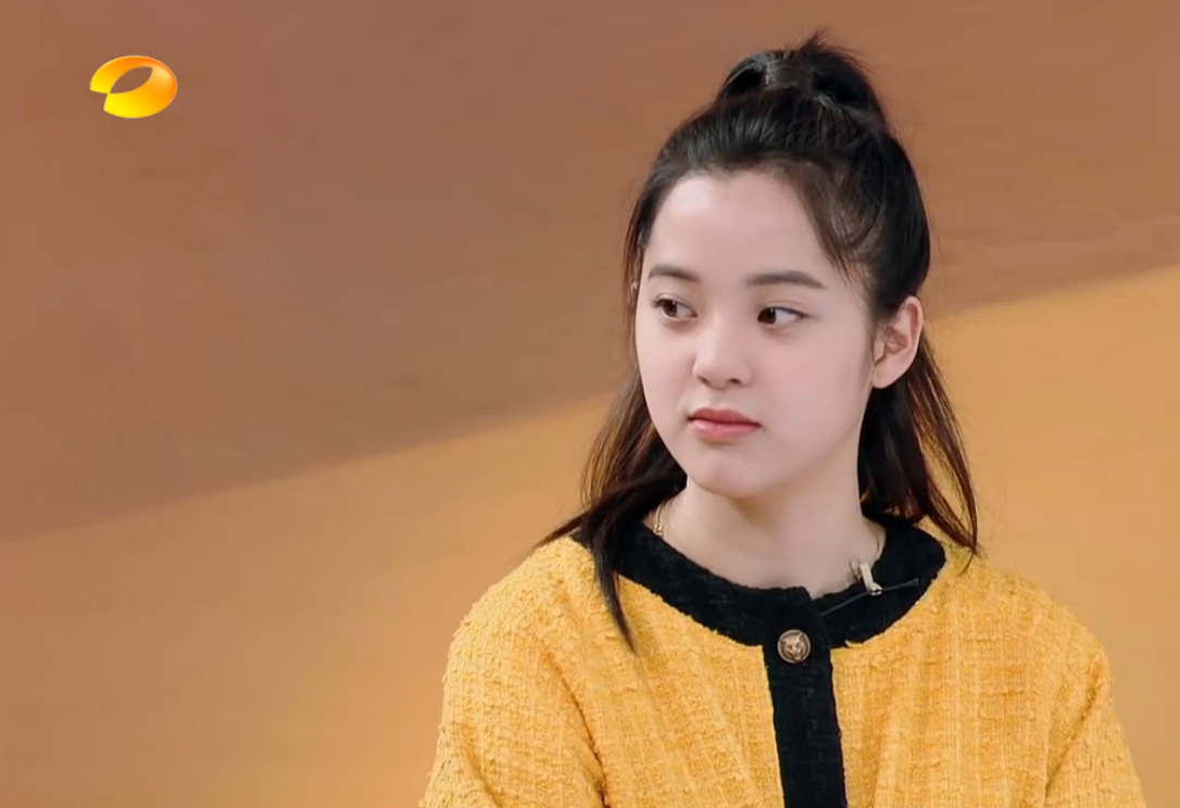 吴昕节目上晒上万"神器",有谁注意到欧阳娜娜这句话?暴露情商