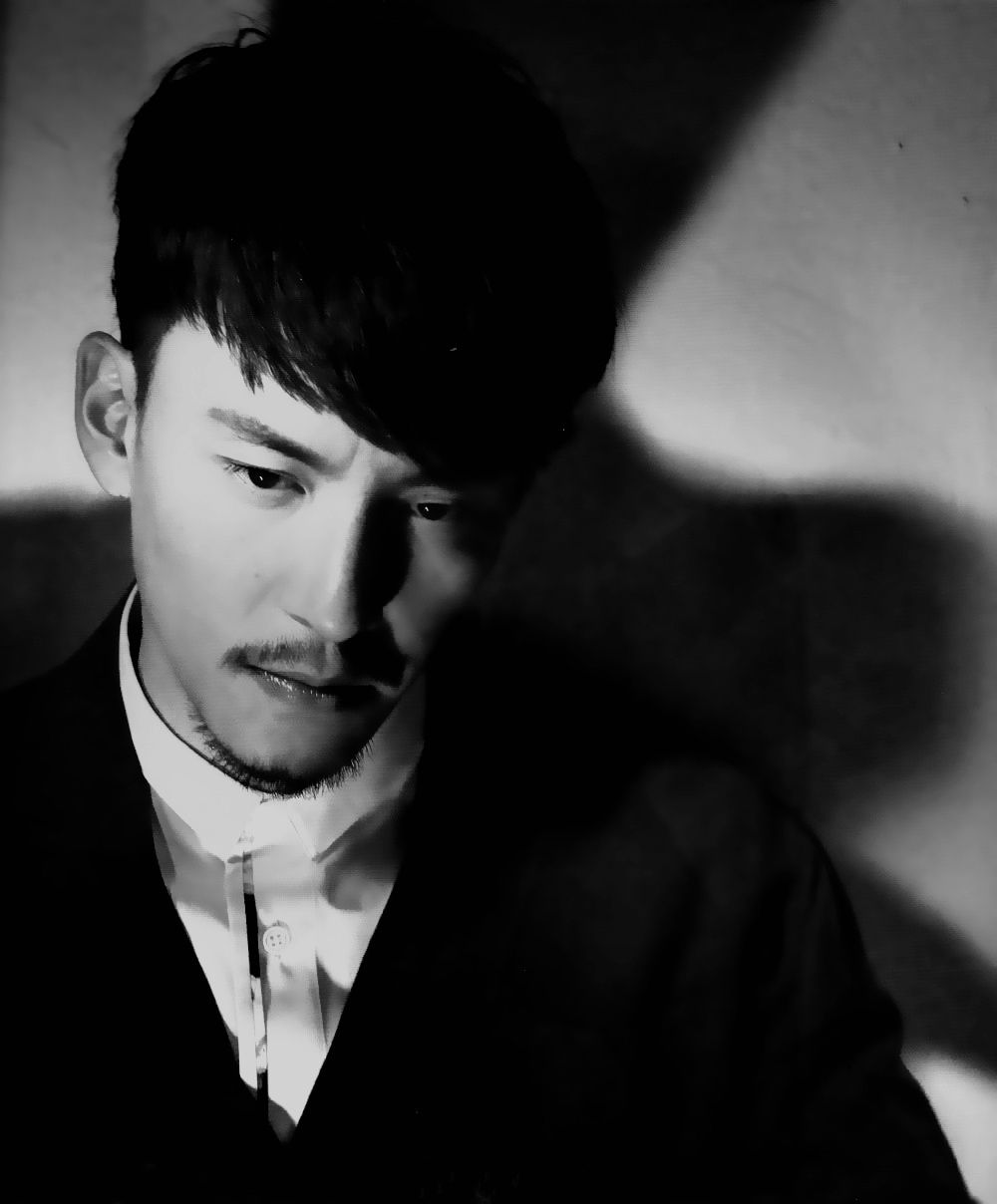 雅痞性感的极品男演员张震,没一个女孩能拒绝他的魅力!