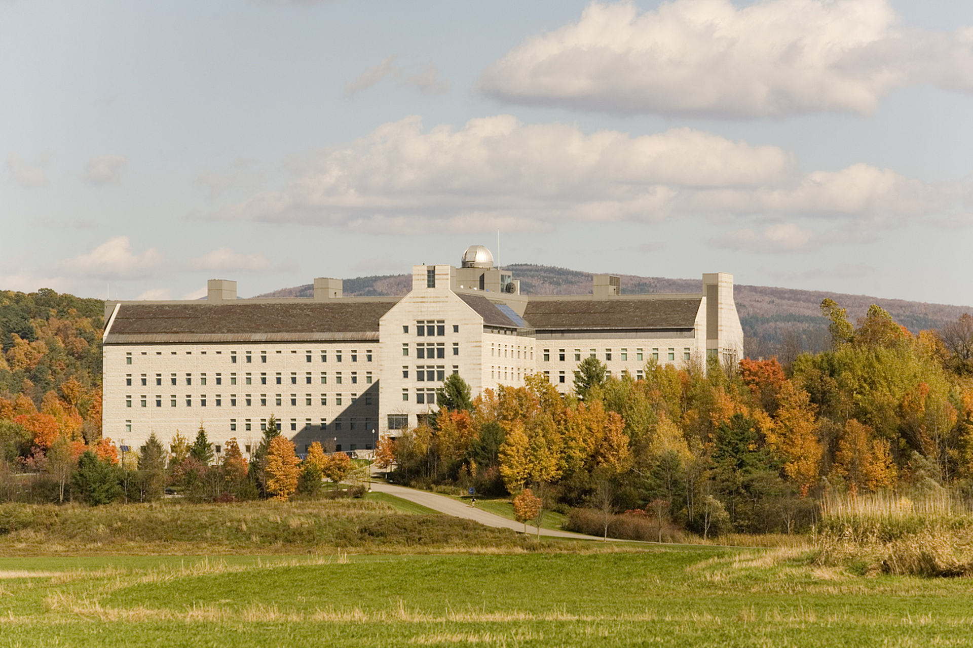 满足您独特需求的同时提升竞争力[原文:生产物流部门应如何协助销.