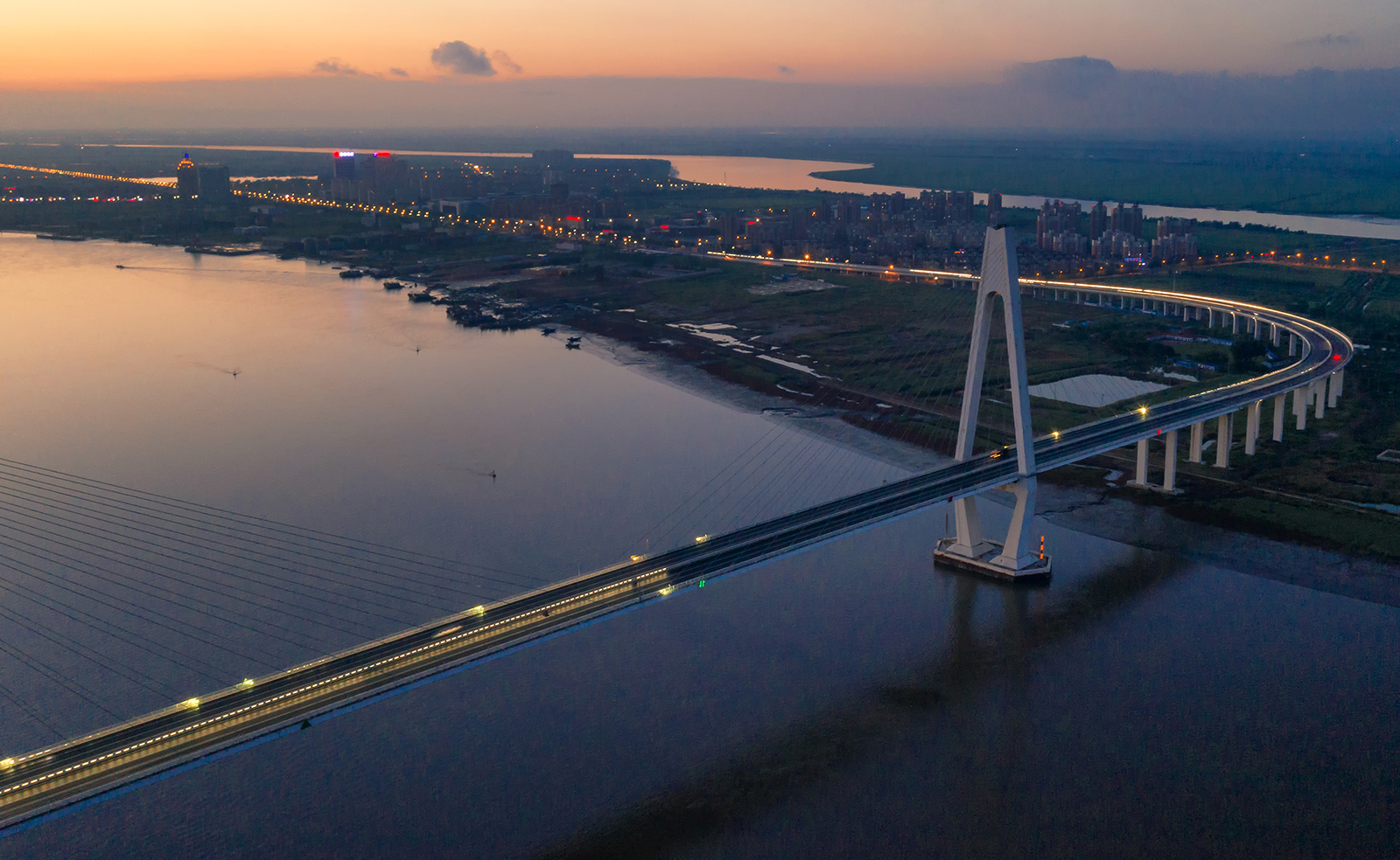 营口地标建筑:东北第一桥"辽河特大桥"