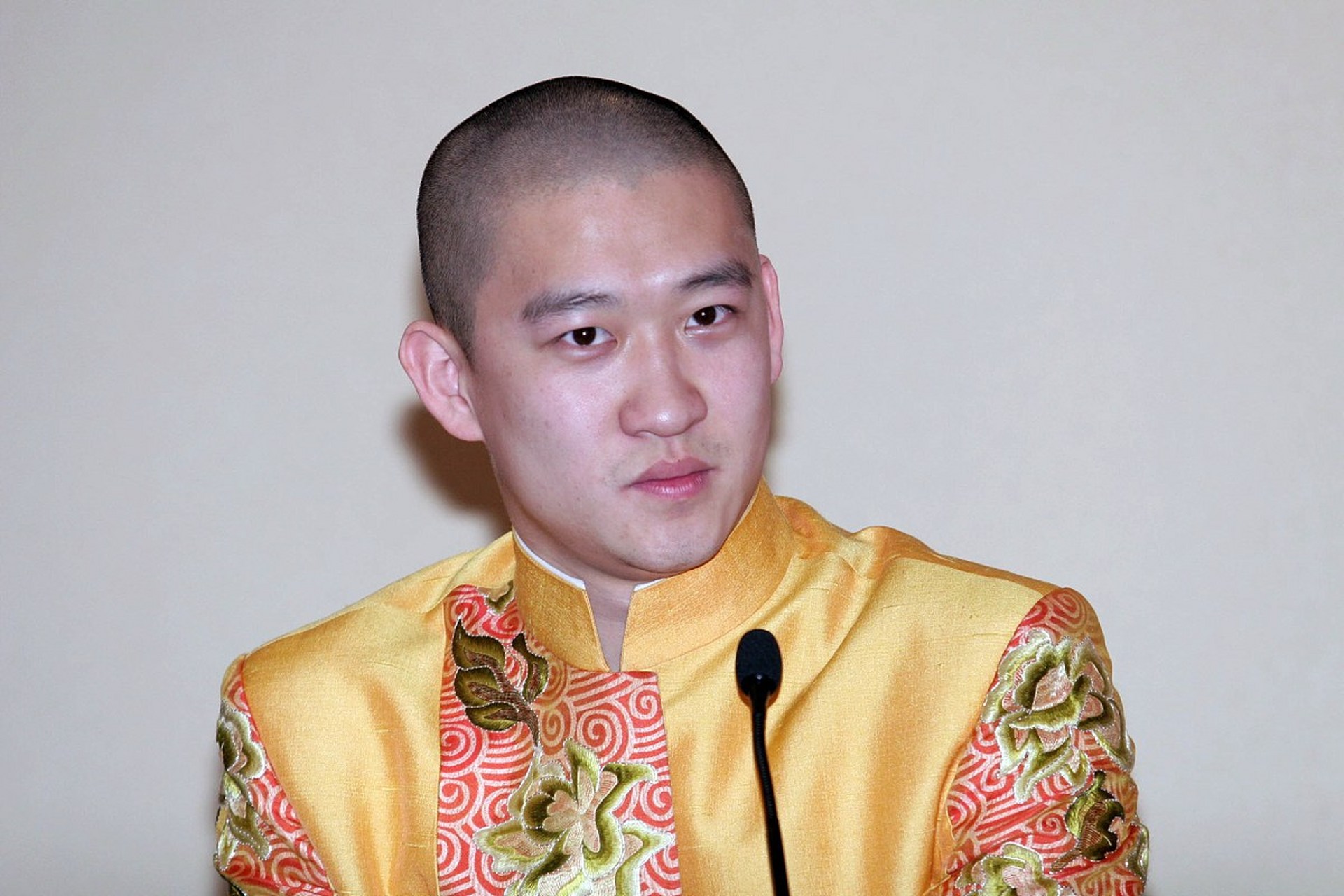 曹云金攀附新大师,直播间还要拉于谦合伙.