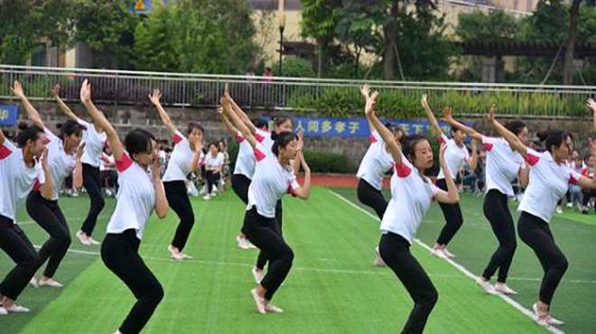 [图]还记得课间操必放的神曲吗，全校每天齐跳的那种，简直童年阴影